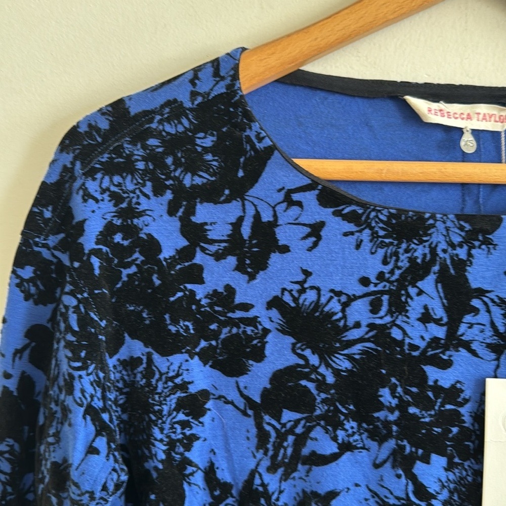 Rebecca Taylor black/blue velvet floral detail long sleeve knit top NWT size XS - Picture 4 of 10